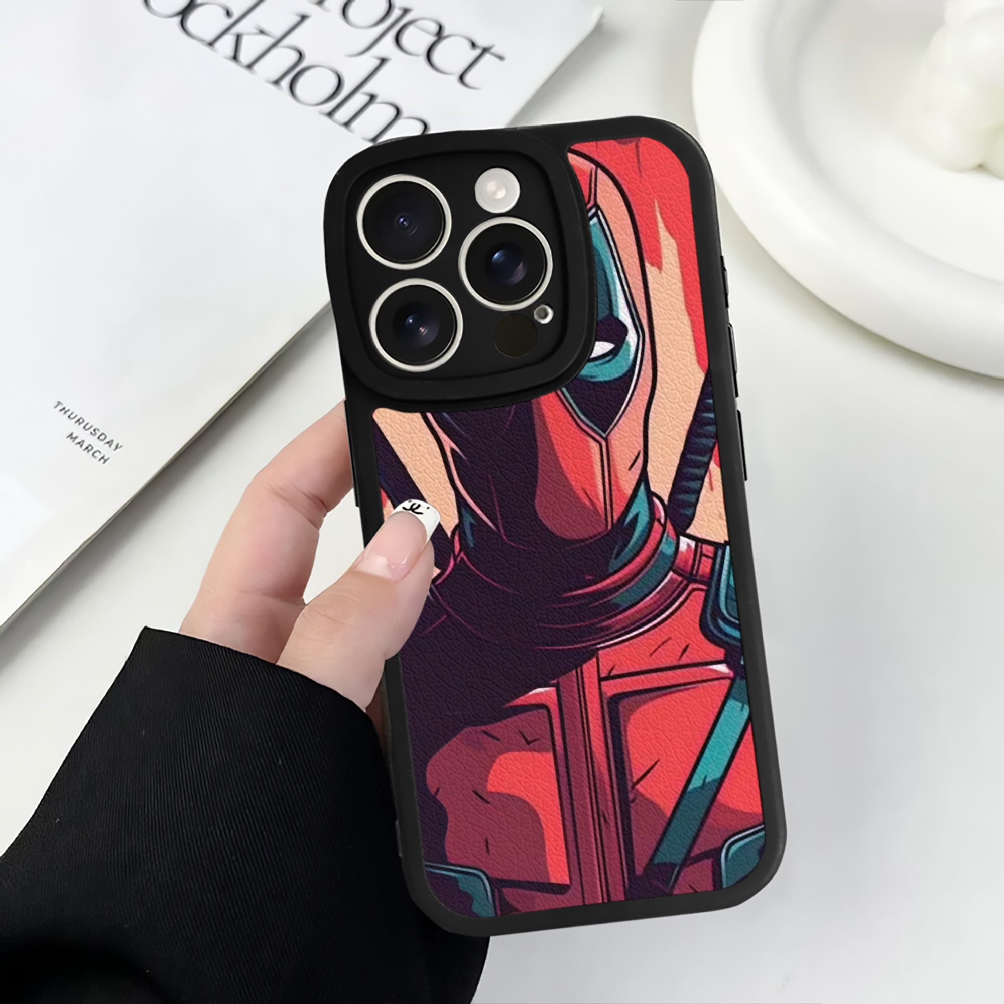 （画像用） Deadpool デッドプール 【iPhone 16シリーズ対応】シリコンスマホケース（レザー調） 材質：シリコン